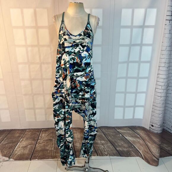 Free people movement hotshot jumper in evergreen print size medium - Picture 3 of 13